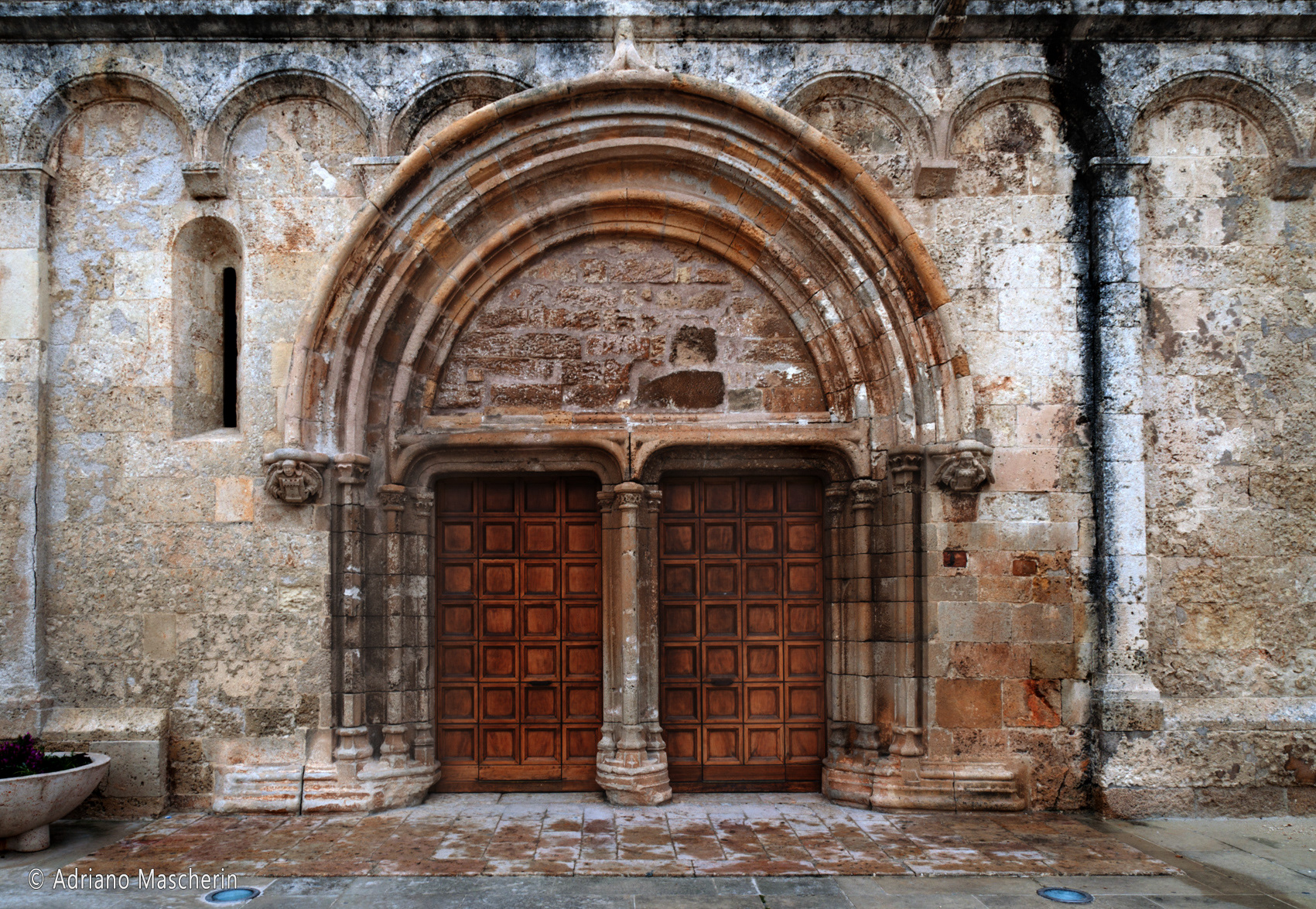 Porto Torres - Chiesa San Gavino (portale)
