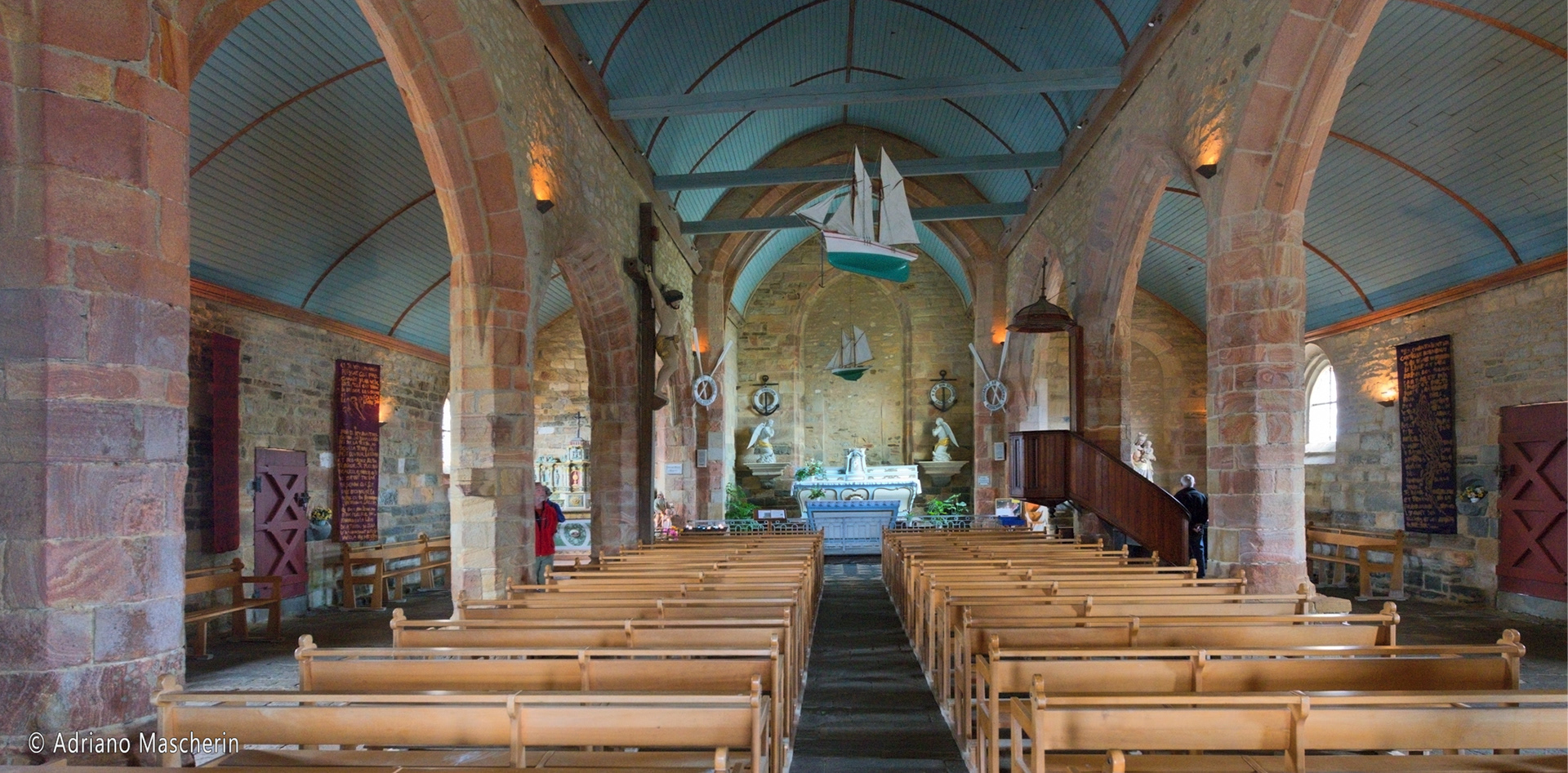 Camaeret sur Mer - Notre Dame de Rocamadour (interno)