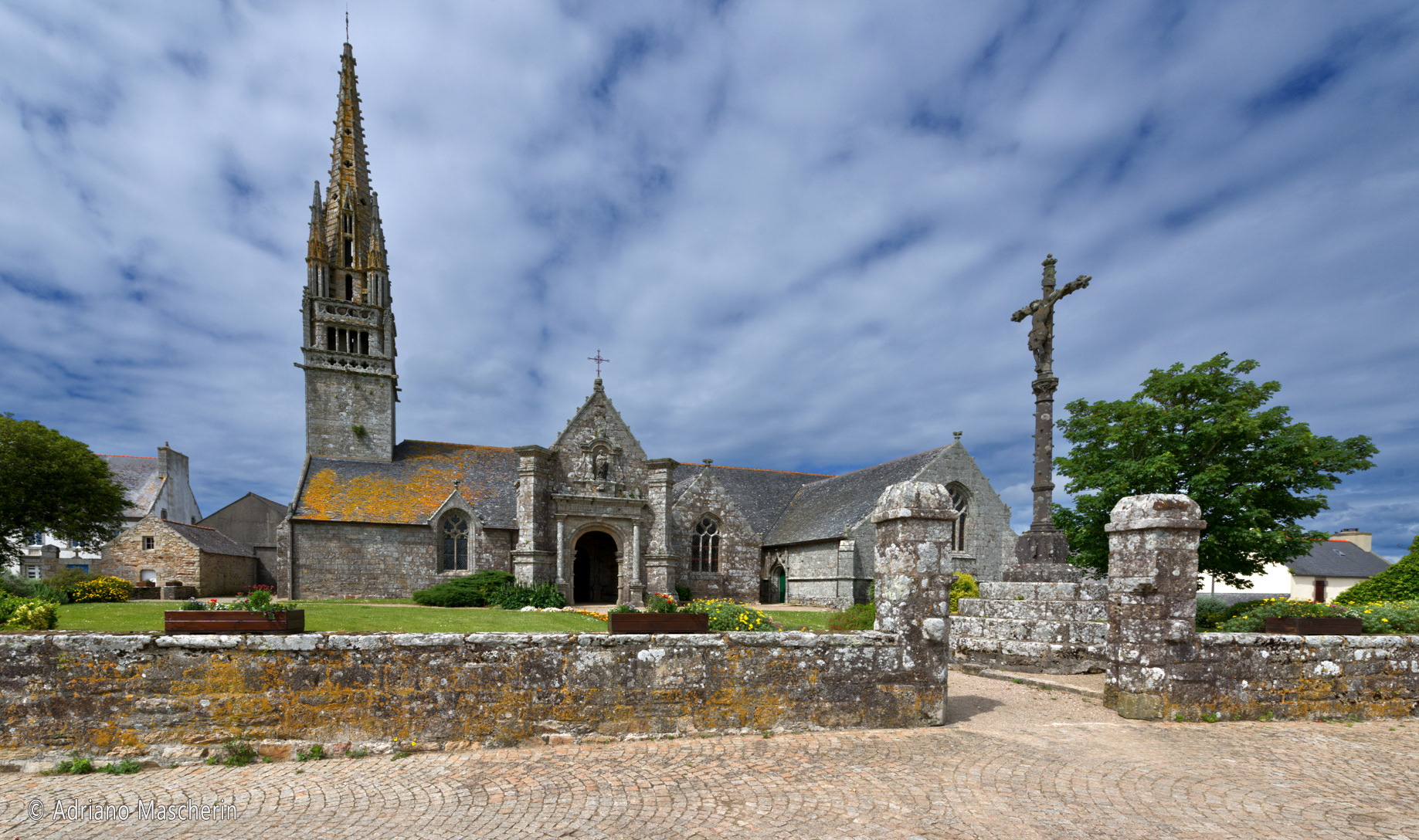 Beuzec Cap Sizun - Notre Dame de la Clarté et Saint Budoc