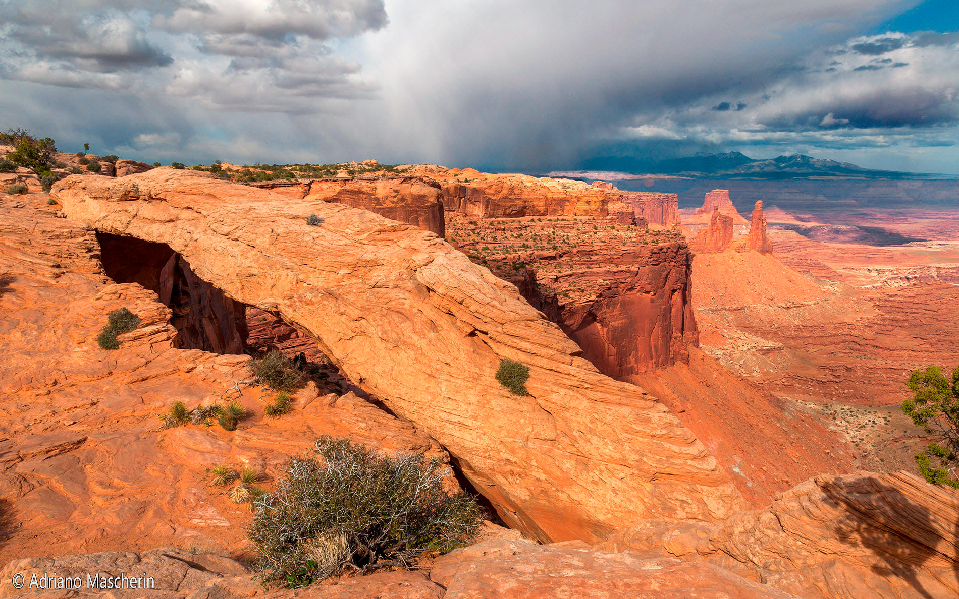 Mesa Arch - Canyonlands NP