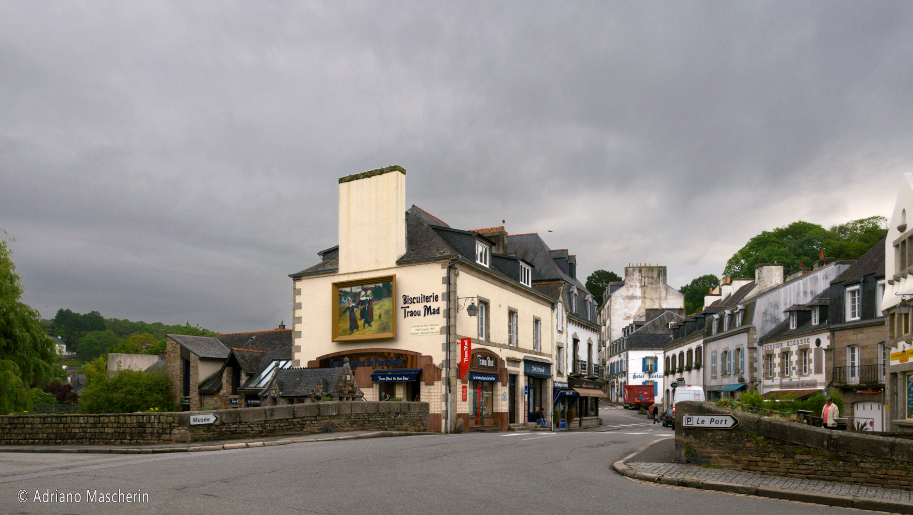 Pont Aven - Piazza Paul Gauguin - Paul Gauguin square