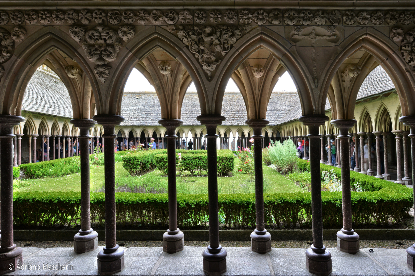 Mont St. Michel - Il chiostro - The cloister