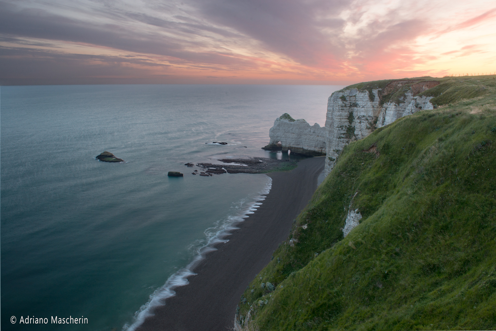 Etretat - Alba da falesia Amont - Sunrise from the Amont cliff