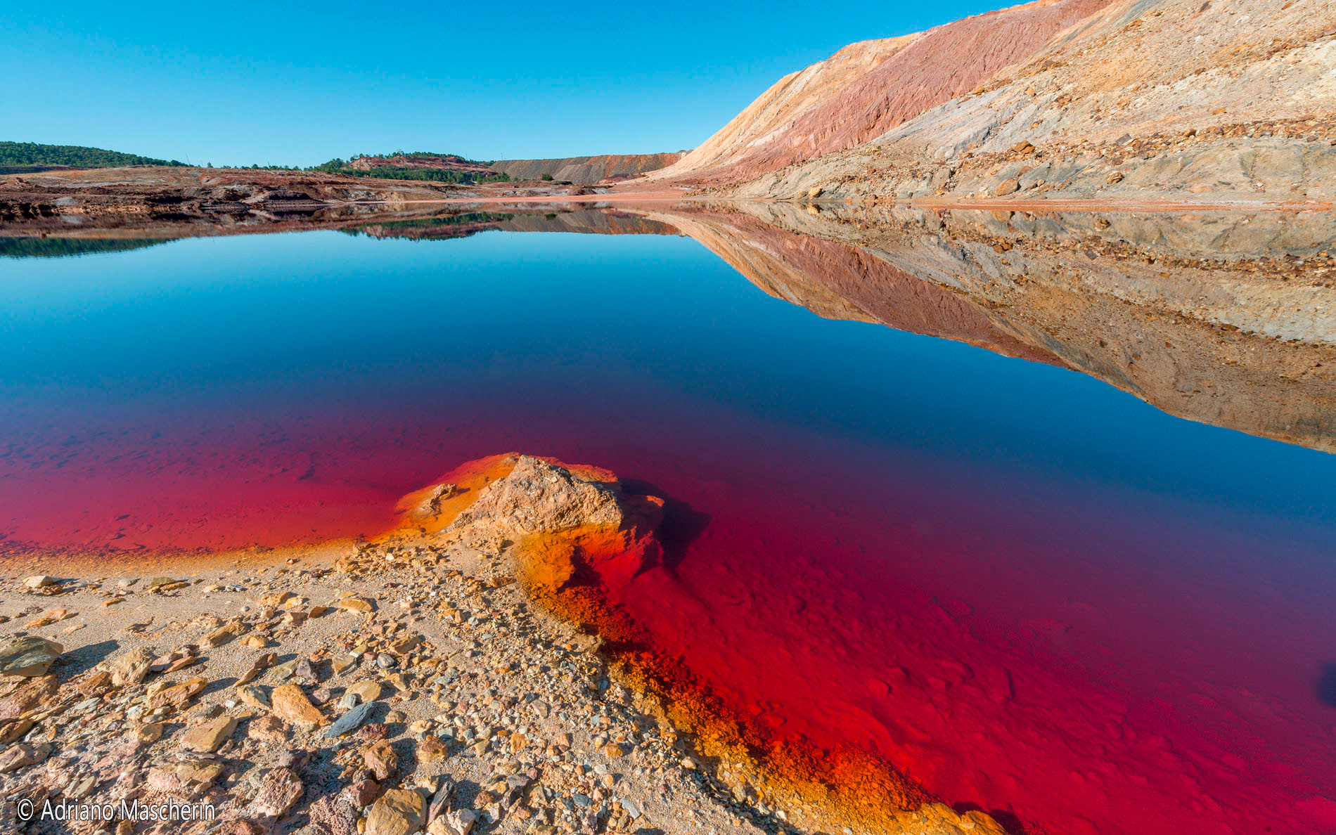 Lago rosso - Red Lake - Minas de Rio Tinto