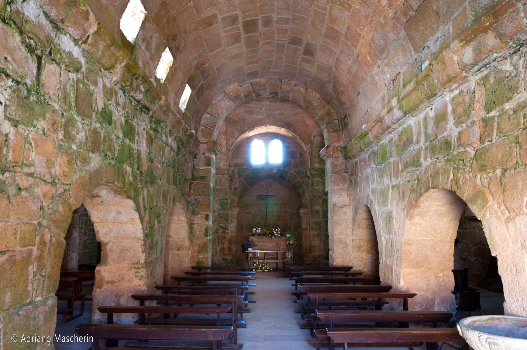 Sinis - Chiesa San Giovanni (interno)