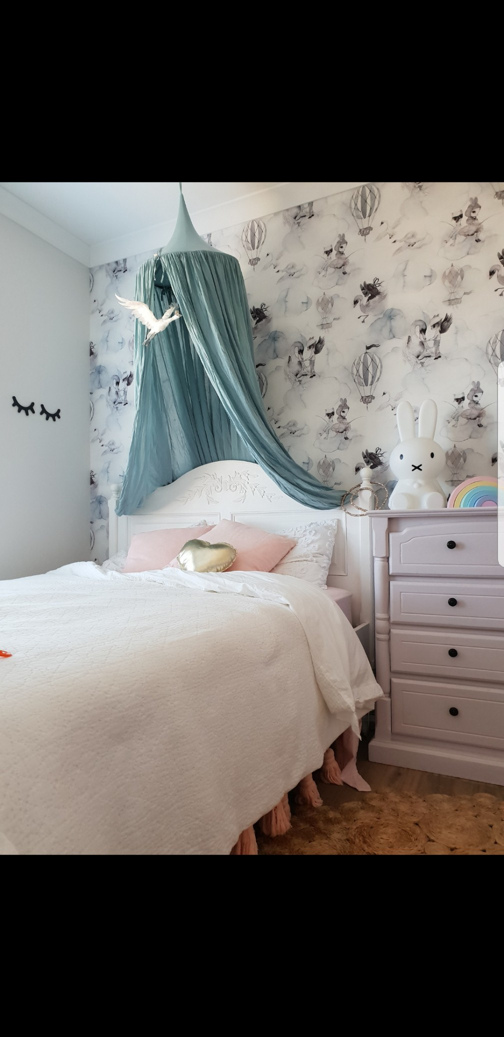 Bedroom Feature
