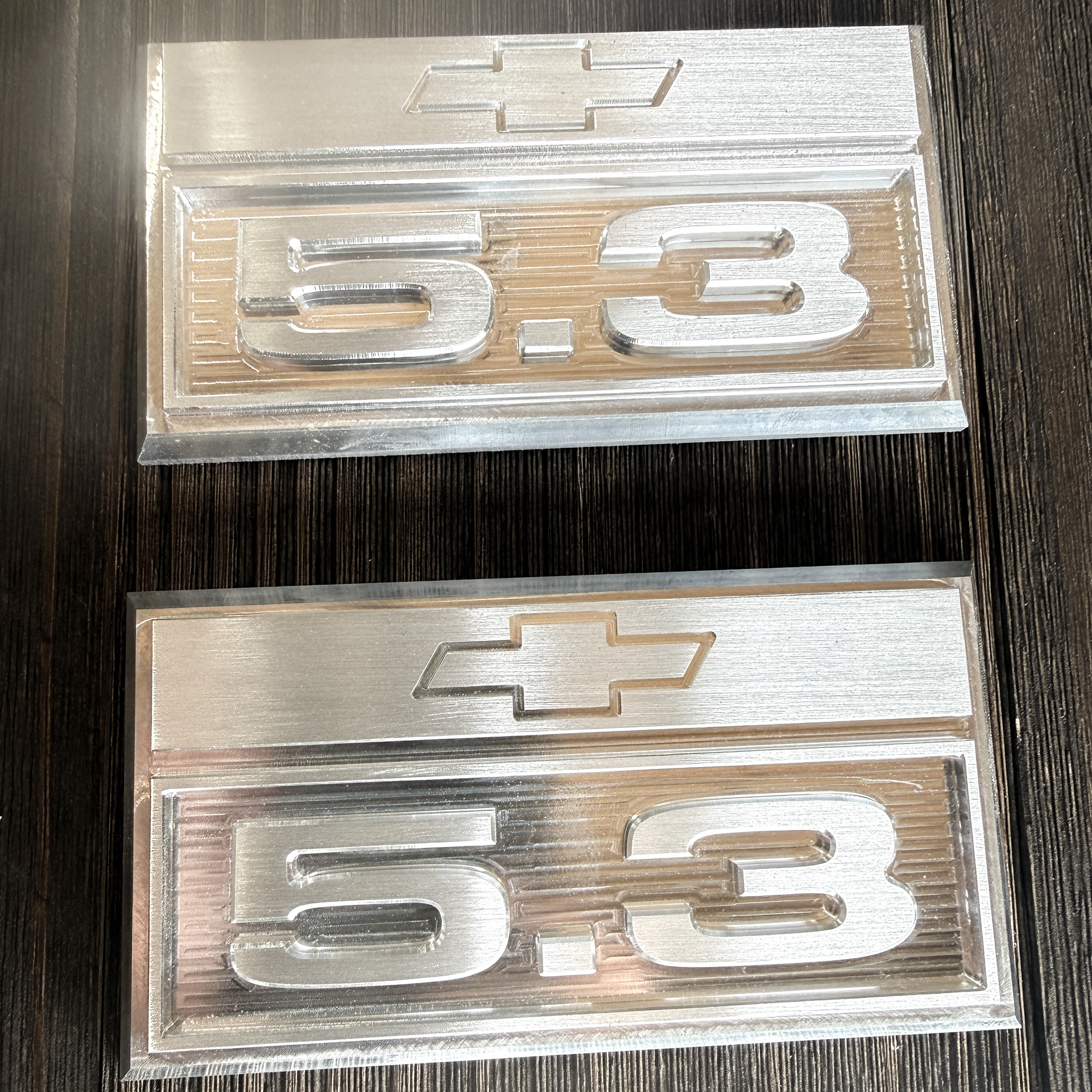1966 Chevrolet 5.3 fender emblem