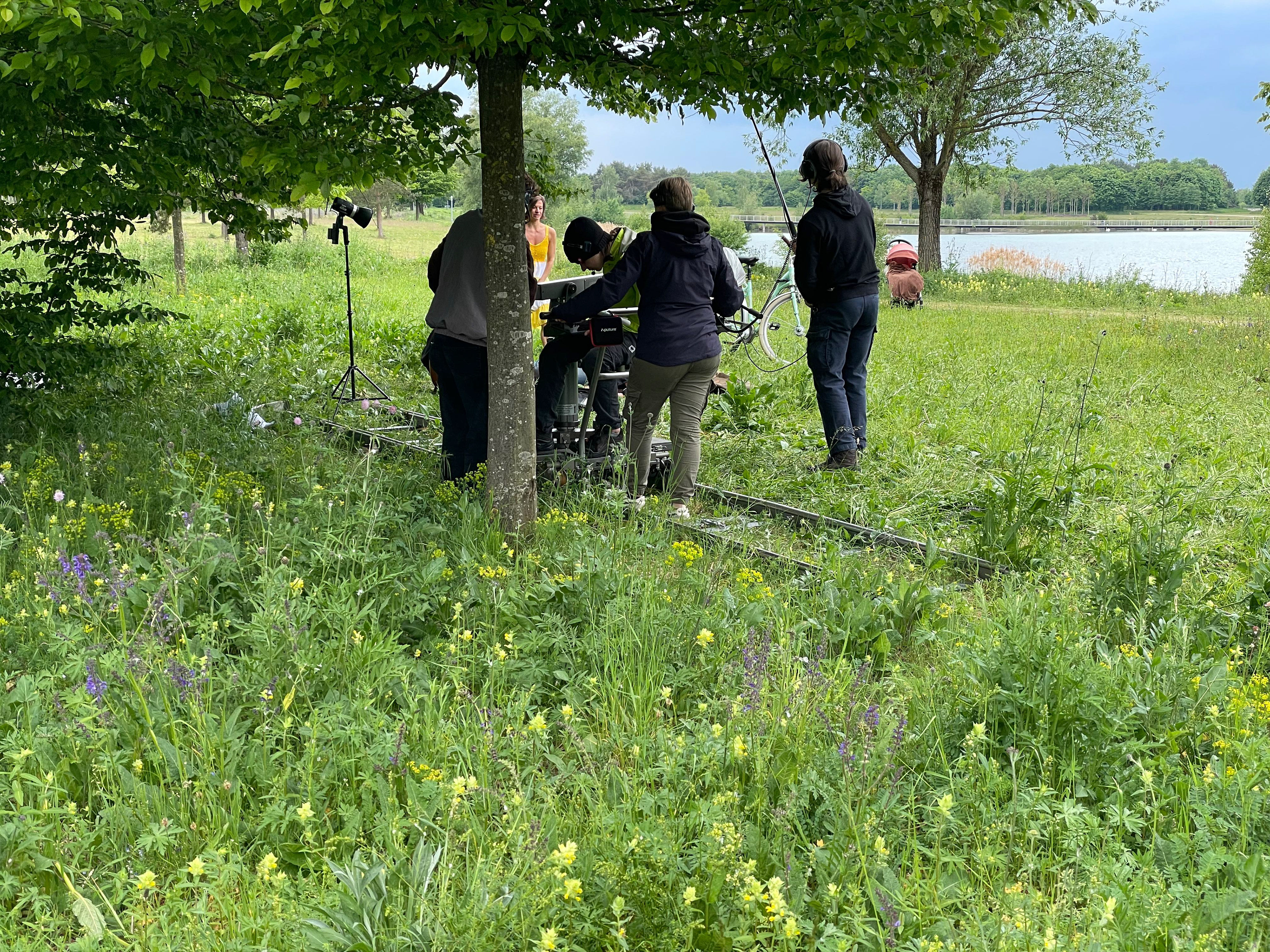 Wir haben unter einem Baum Schutz gesucht