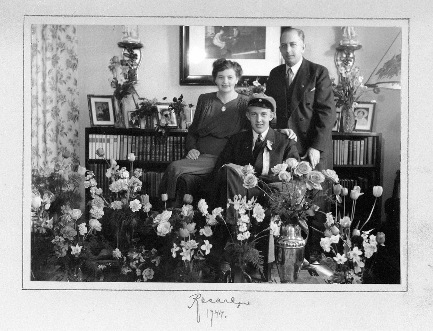 Östen, Astrid och Karl hemma på Tingbergsgatan