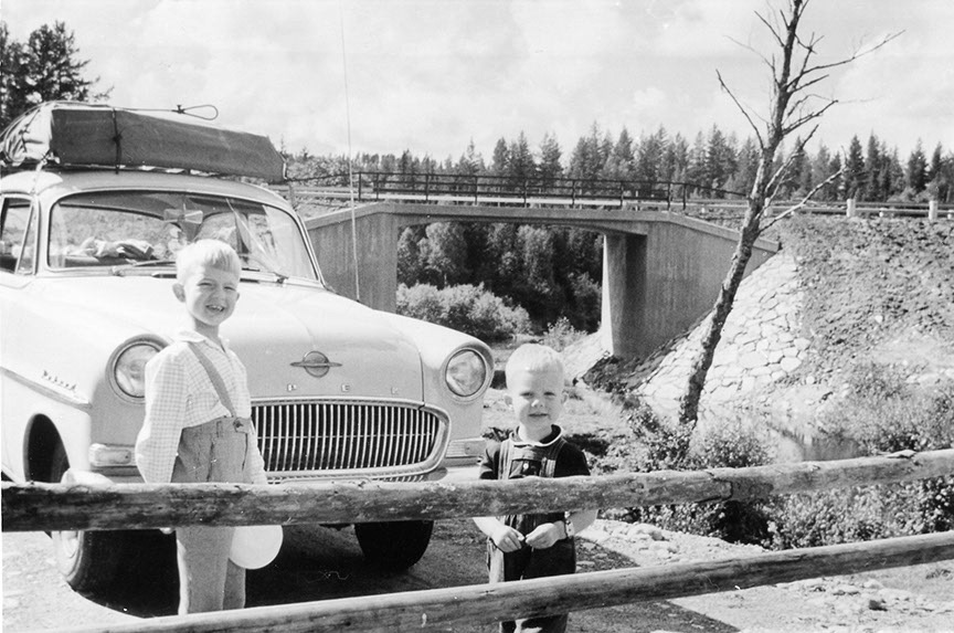 Påväg till mormor och morfar, jag och Erik