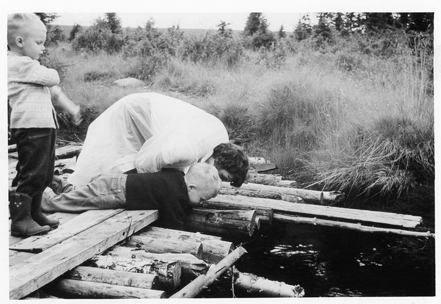 Tittar efter bäckörng Erik, jag, Ingegerd