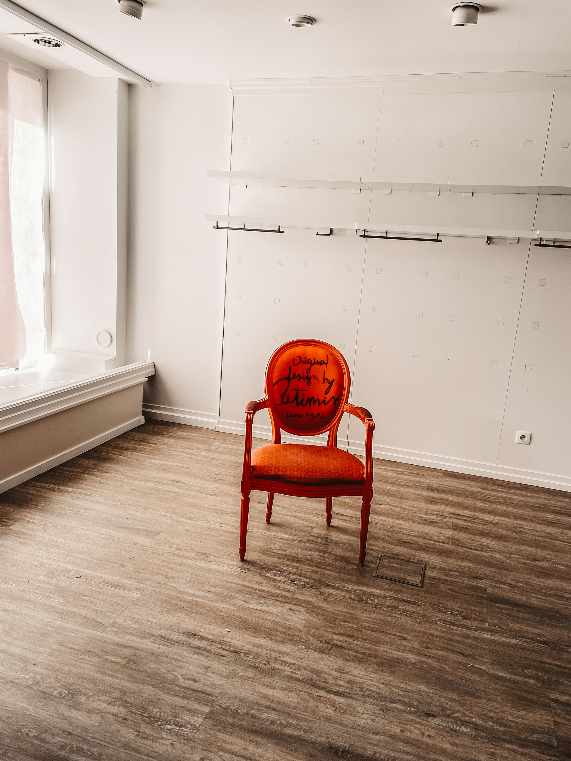 Vitrine droite
