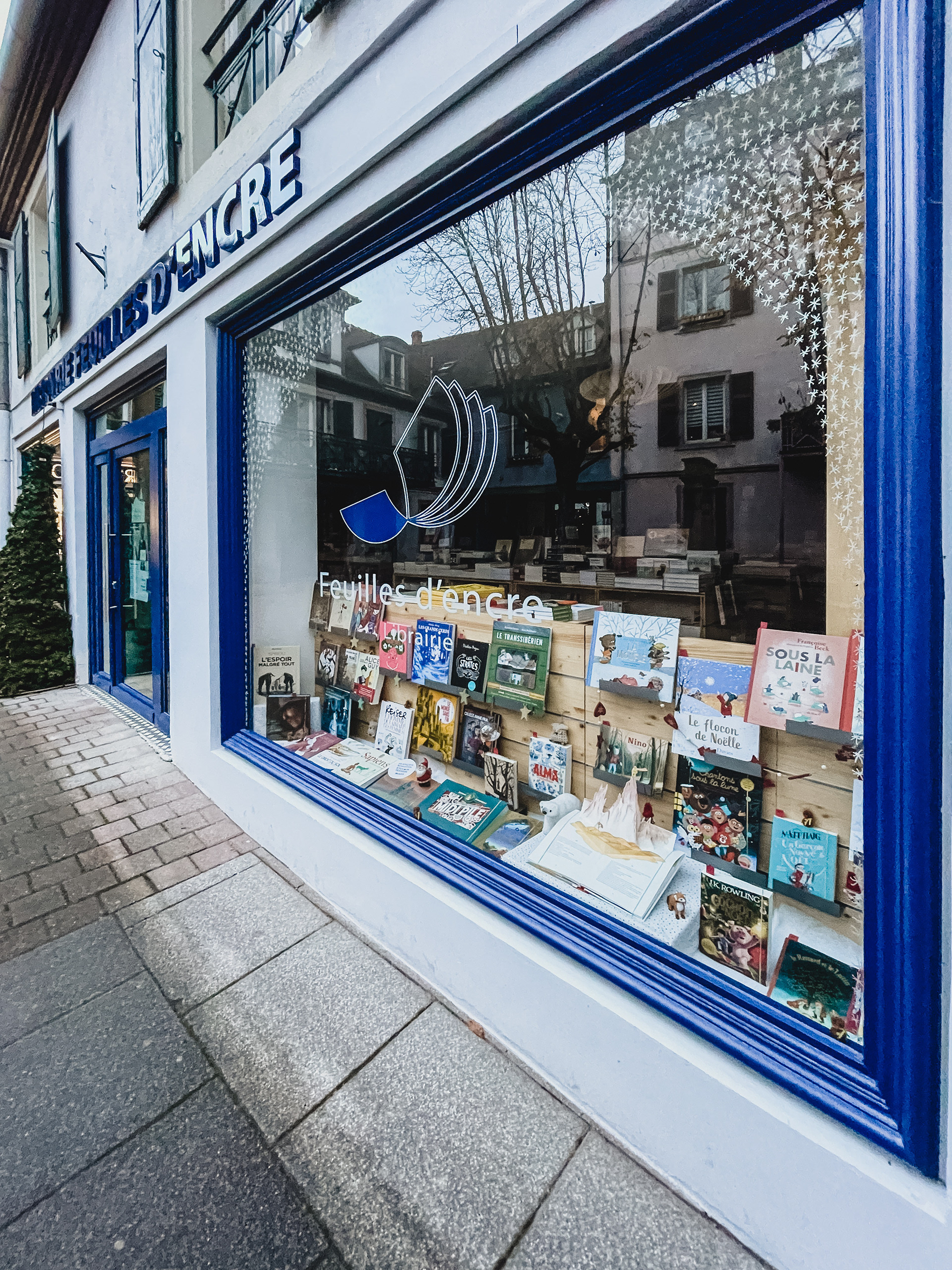 Vitrine droite