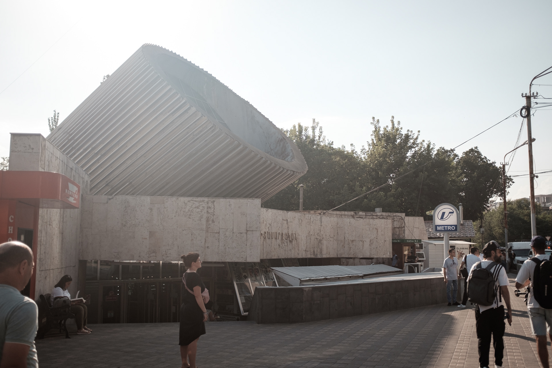 Yeritasardakan metro z druhý strany