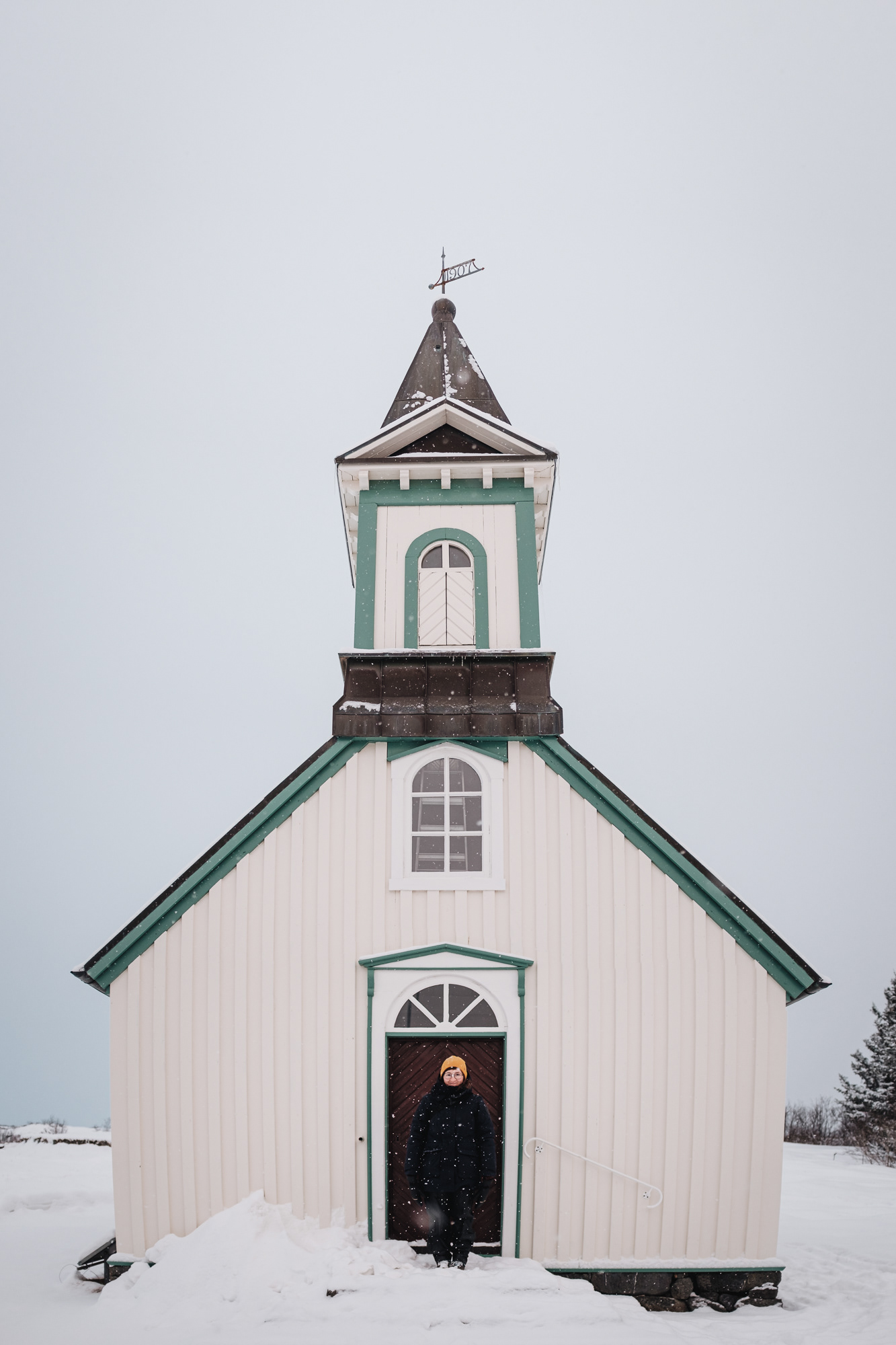 Þingvallakirkja (Þingvellir church) - jeden z prvních kostelů na Islandu, vysvěcen v 11. st., současná budova ale z r. 1859