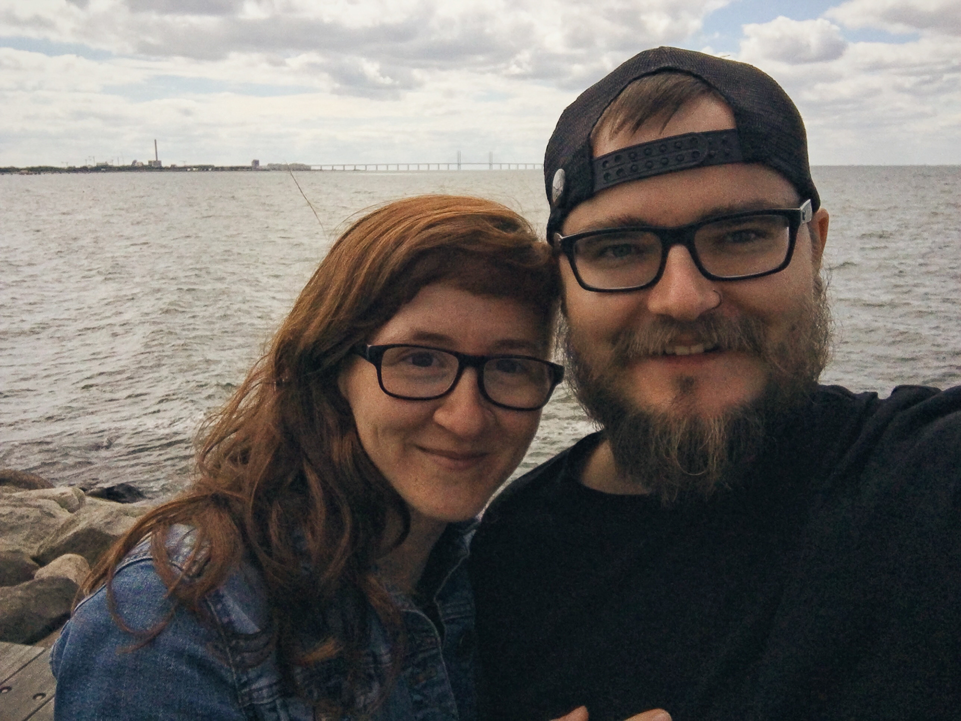 Bron | | Broen - druhý největší pevný most na světě