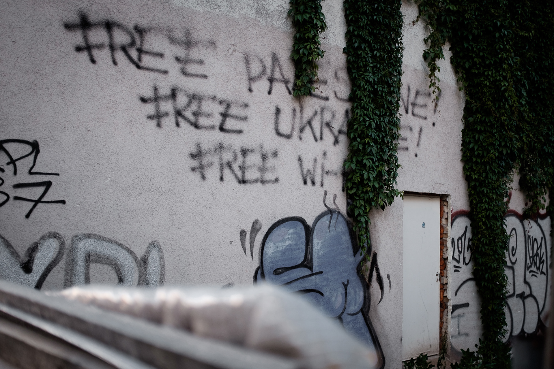 Free Palestine! Free Ukraine! Free Wi-Fi!