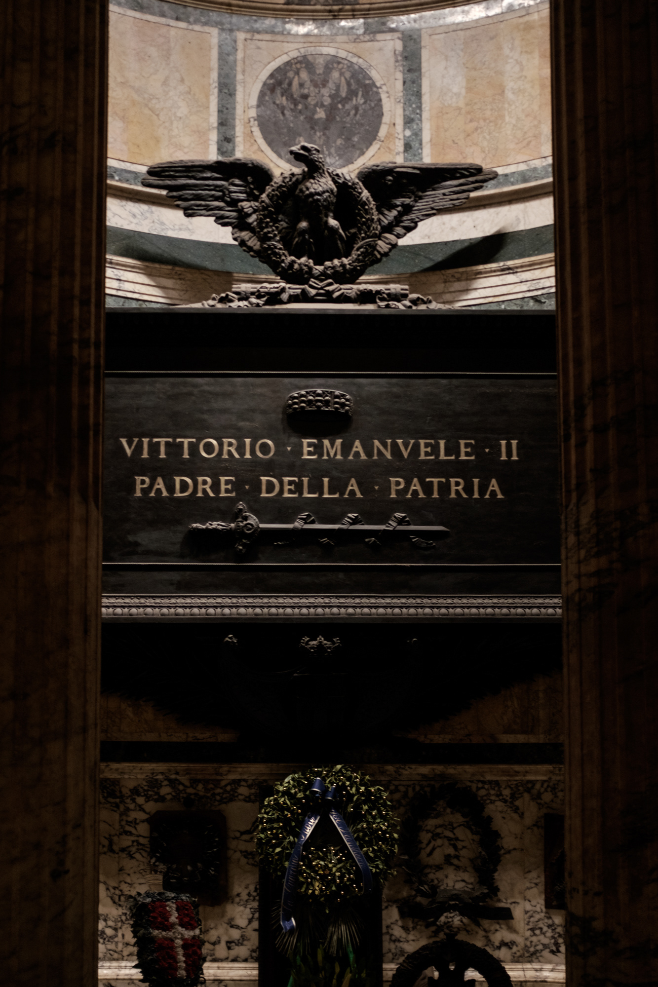 Hrob Viktora Emanuela II. v Pantheonu