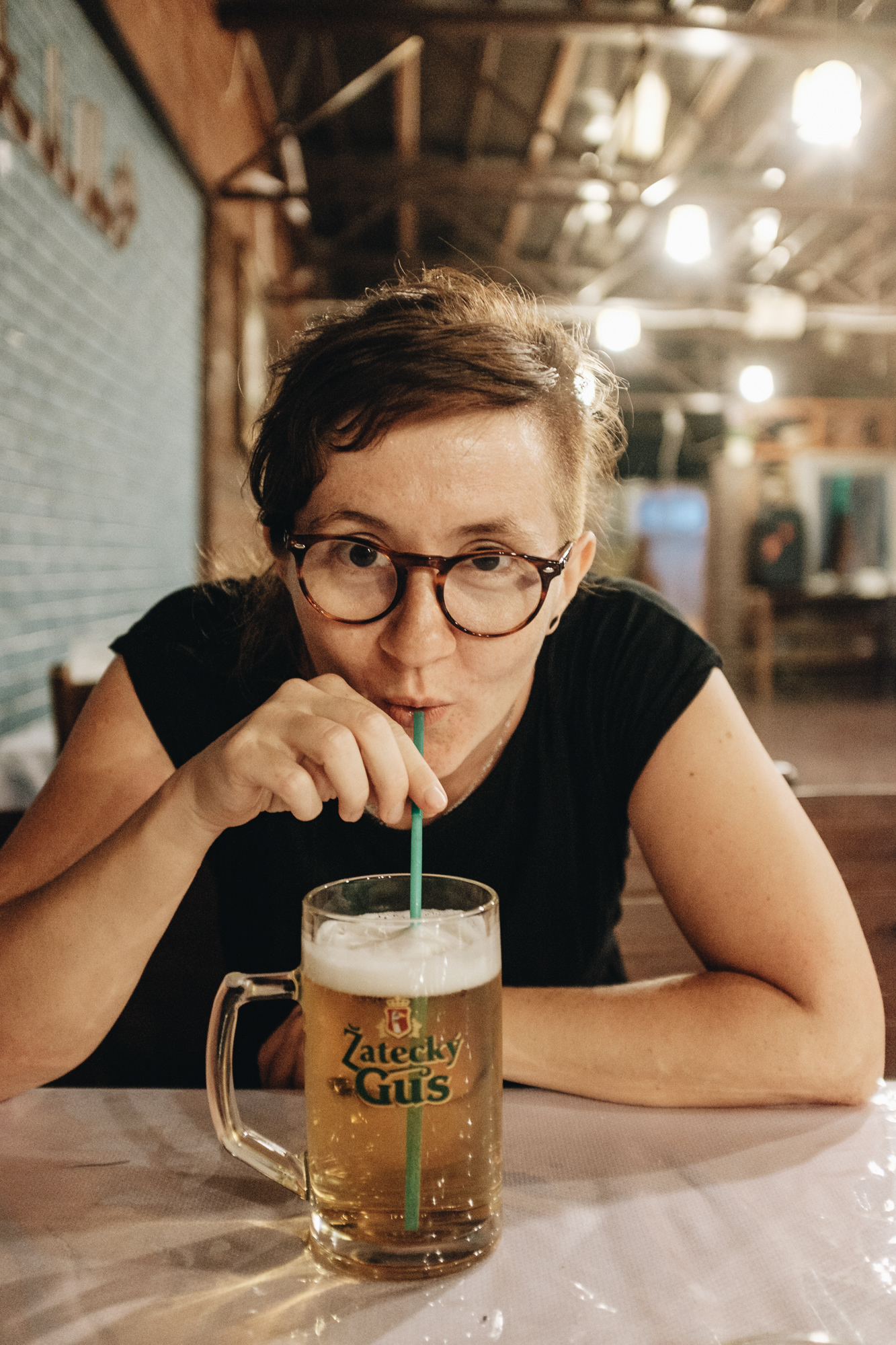 Žatecký gus přinesli Gábině s brčkem