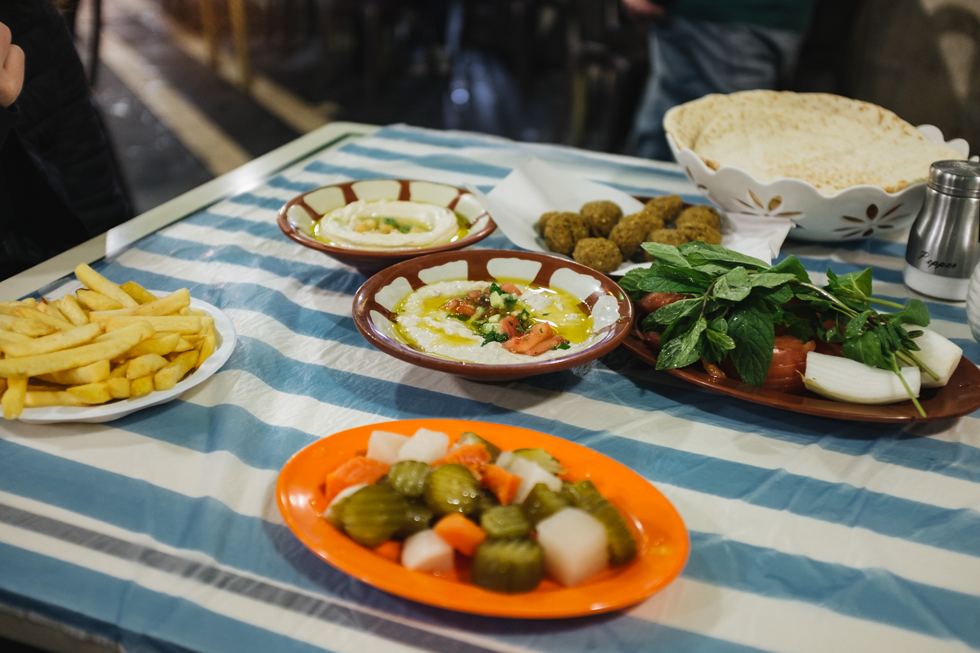 Nejlepší večeře v Ammánu! – Hashem the Oldest Restaurant in Jordan