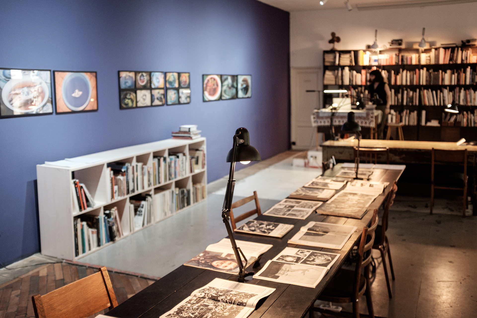 Mirzoyan Library - Supr alternativní klub/kavárna/knihovna/bar