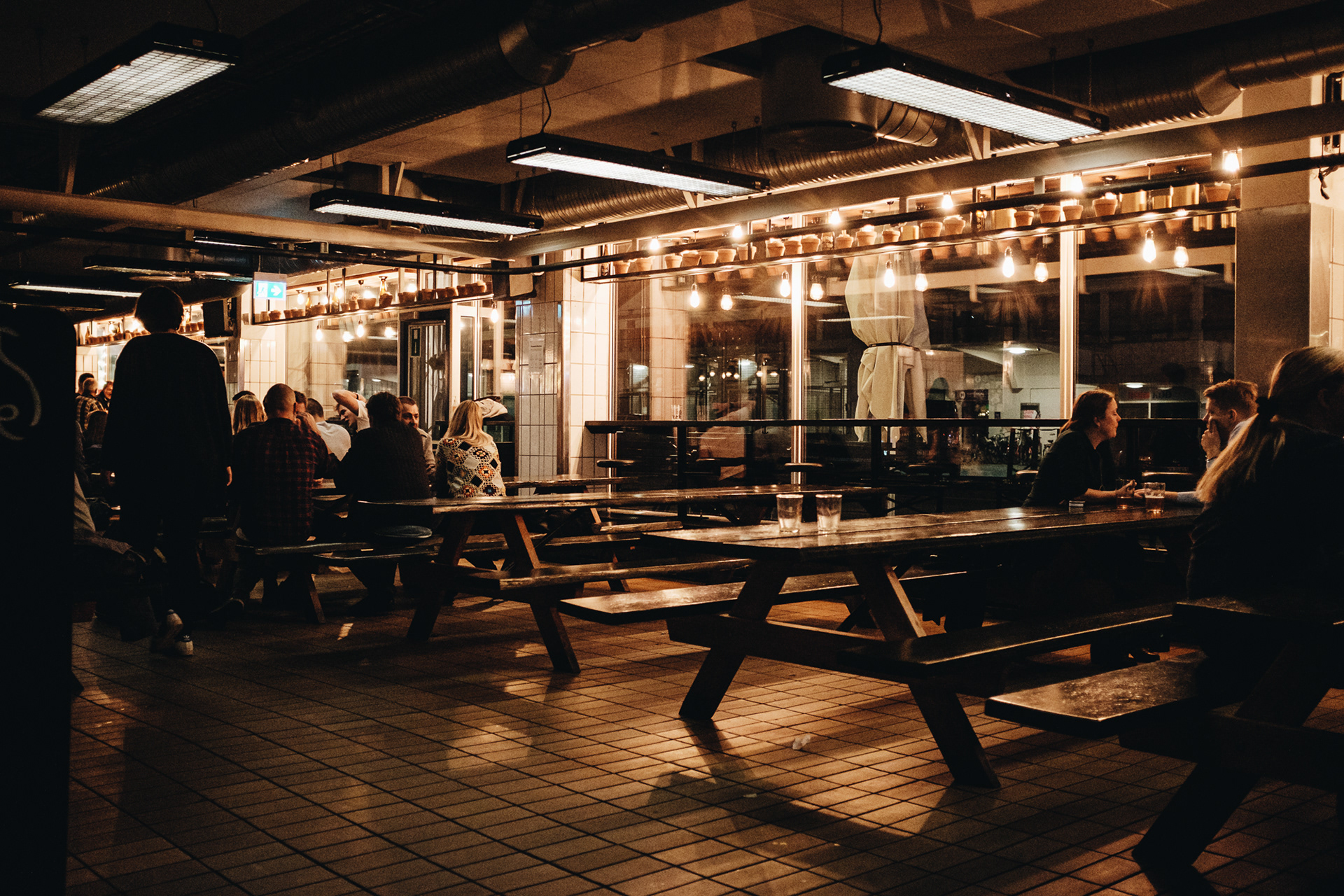 Warpigs Brewpub – 22 píp; spojení Mikkeller a 3Floyds v bývalých jatkách