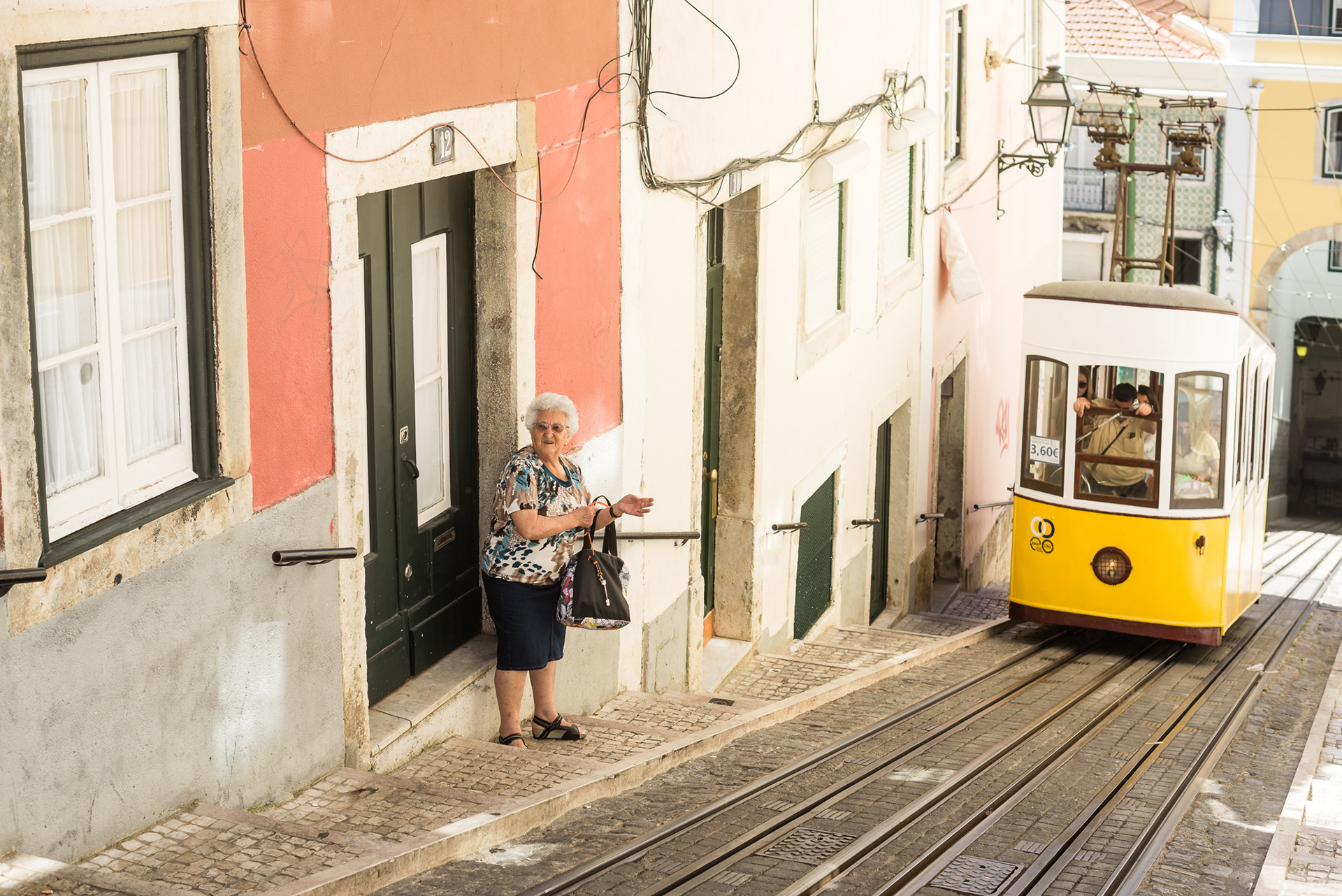 Paní a tramvaj