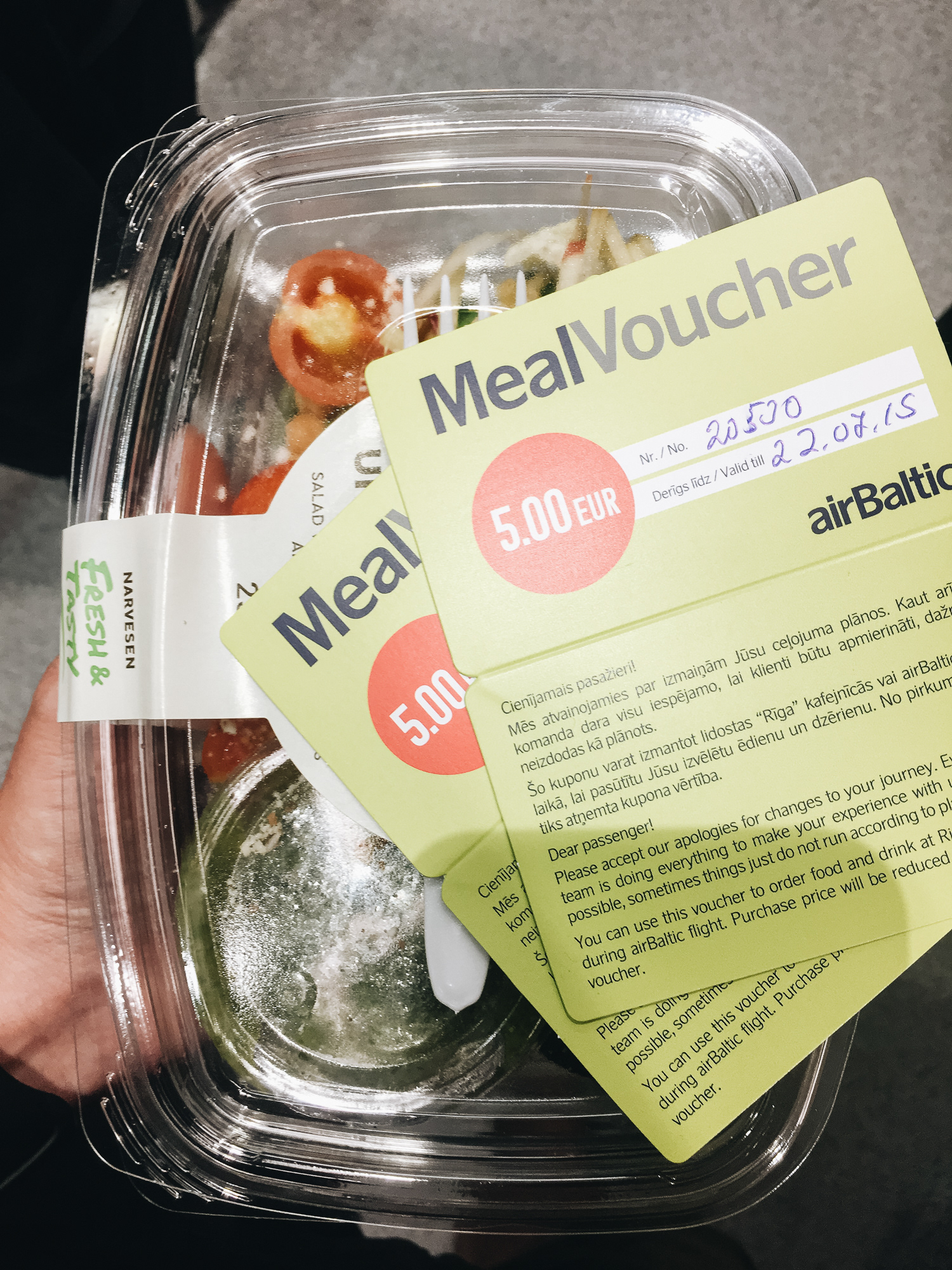 5€ voucher za 5 hodin zpoždění