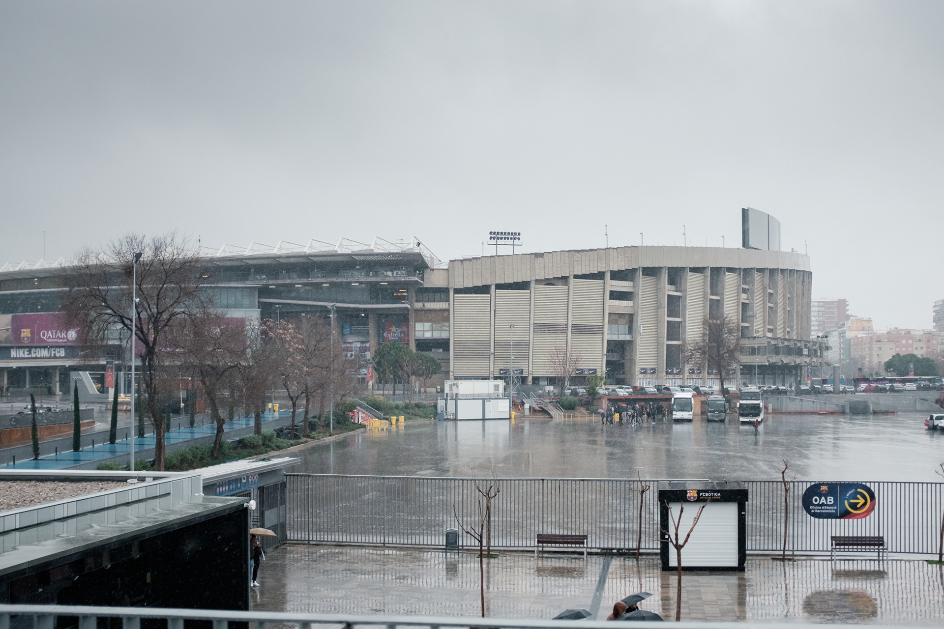 Camp Nou - největší stadion v Evropě a 2. největší na světě (kapacita je téměř 100 tisíc diváků)