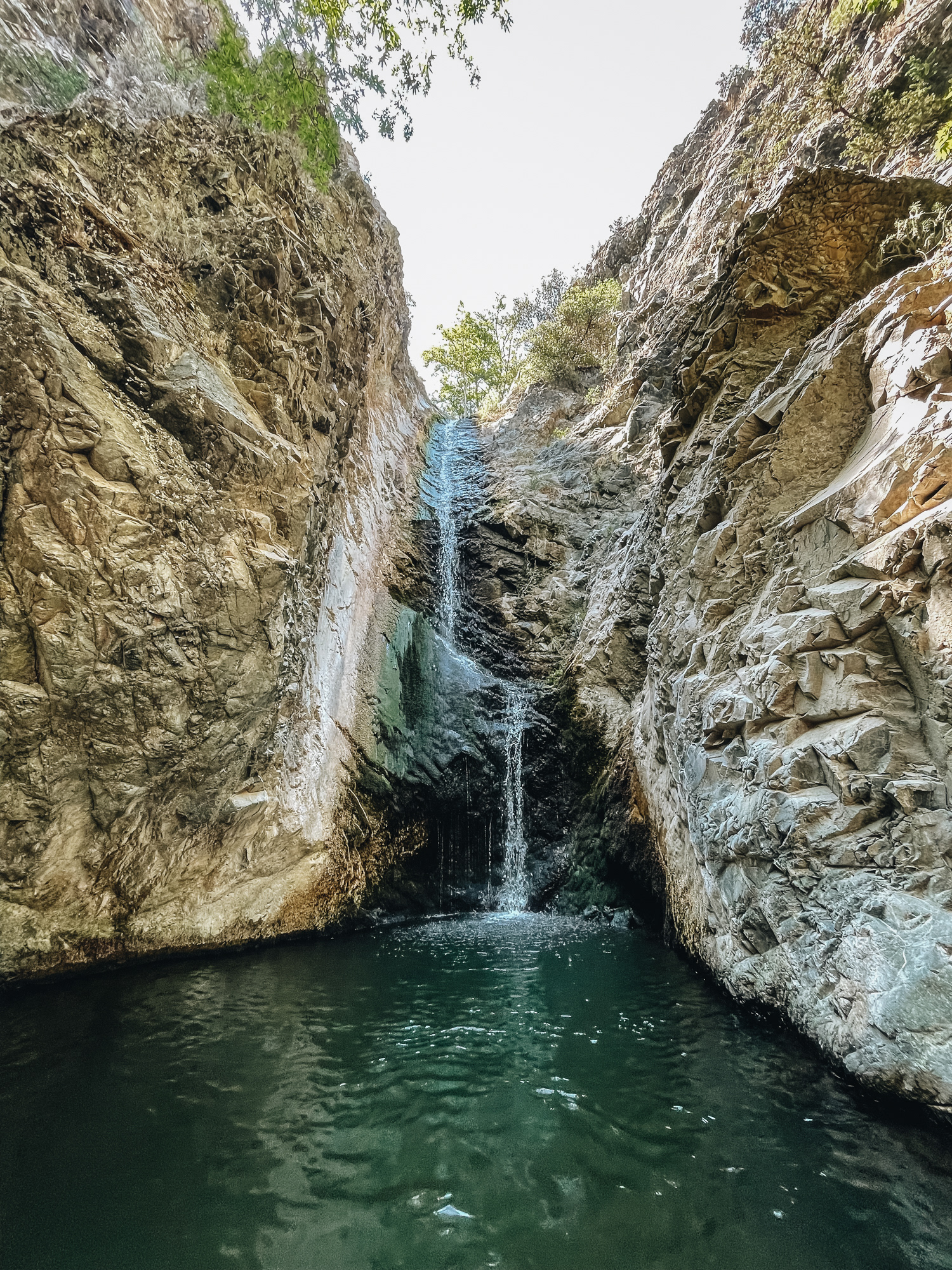 Millomeris Waterfalls – dá se k nim dojet autem, ale bacha na navigaci