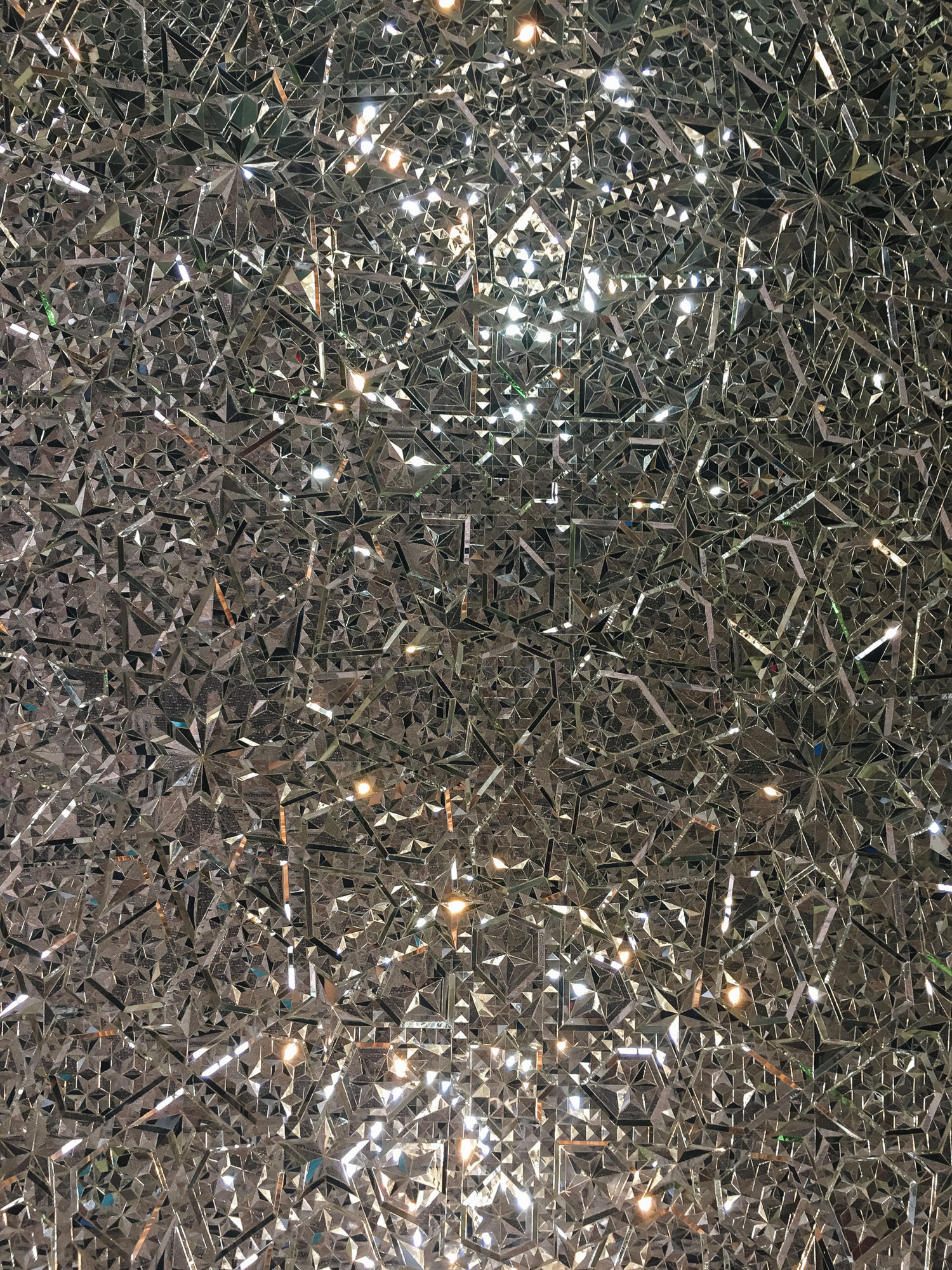 Detail zrcátek