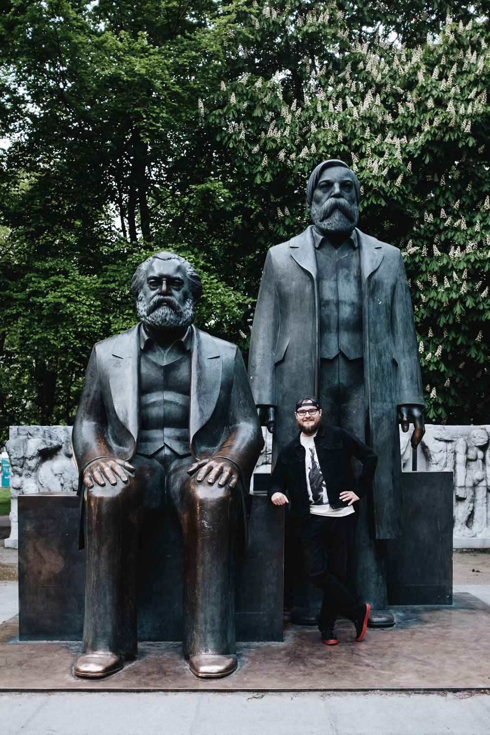 Marx, Engels, Hošek