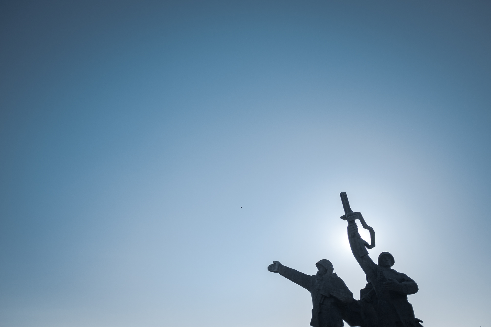 Uzvaras piemineklis - sověstský pomník vítězství komunismu nad fašismem