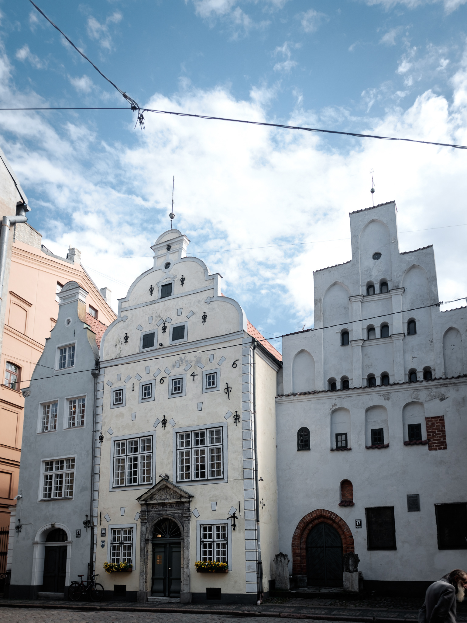Trīs Brāļi - trojice domů (dům č. 17 je nejstarším kamenným domem v Rize - 15. století)