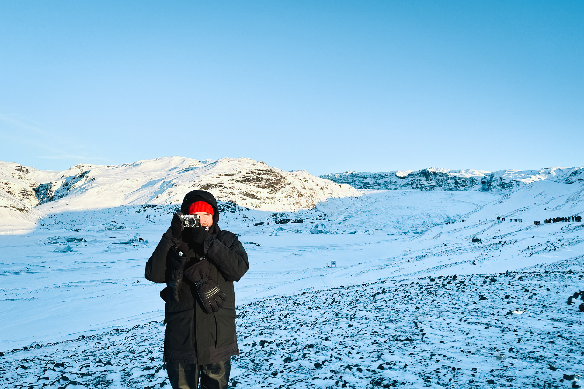 Sólheimajökull - ledovec na jihu Islandu mezi sopkami Katla a Eyjafjallajökull. Část většího ledovce Mýrdalsjökull, Sólheimajökull je prominentní a oblíbená turistická lokalita díky své velikosti a relativně snadnému přístupu
