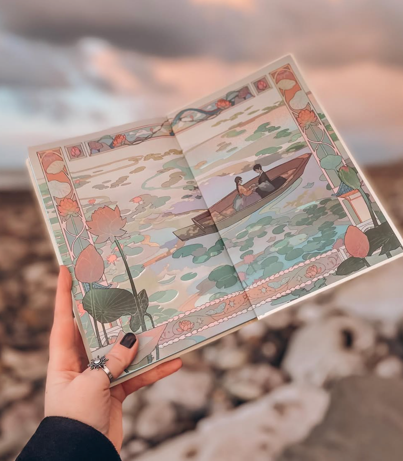 Endpaper 2 (photo courtesy of @ridiculusreads on Instagram)