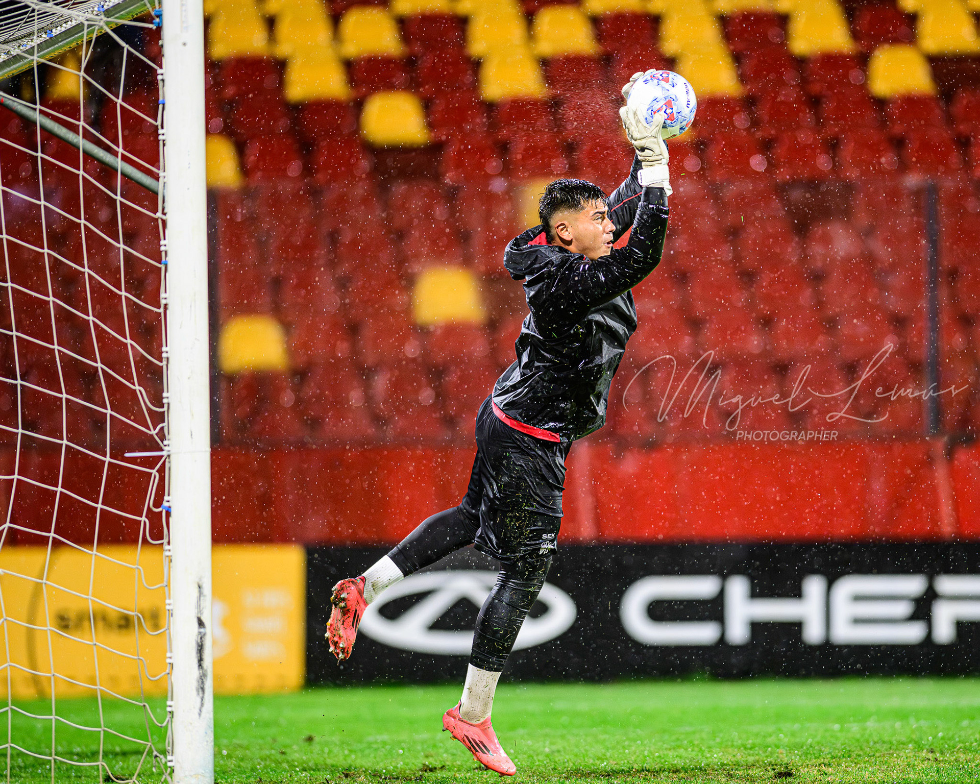 Santiago, Chile - 2026-03-20: Acción del partido entre Union Española y Deportes Puerto Mont  por la Liga de Ascenso 2026 disputado en el Estadio Santa LauraFoto: Miguel Lemus Dávila