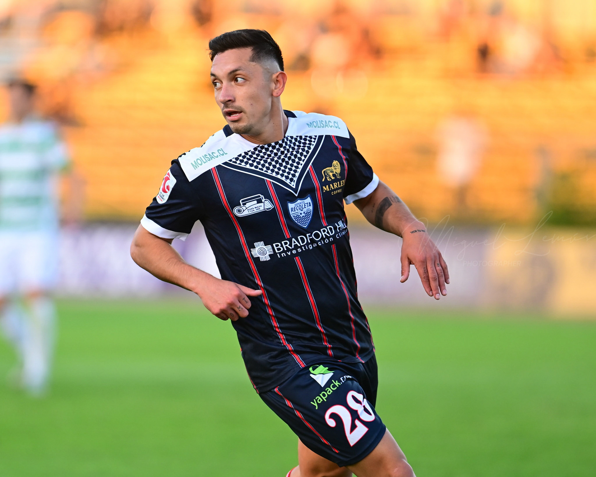 Santiago, Chile - 2026-03-27: Acción del partido entre Deportes Recoleta y Deportes Temuco  por la Liga de Ascenso 2026 disputado en el Estadio Municipal de San Bernardo.Foto: Miguel Lemus Dávila