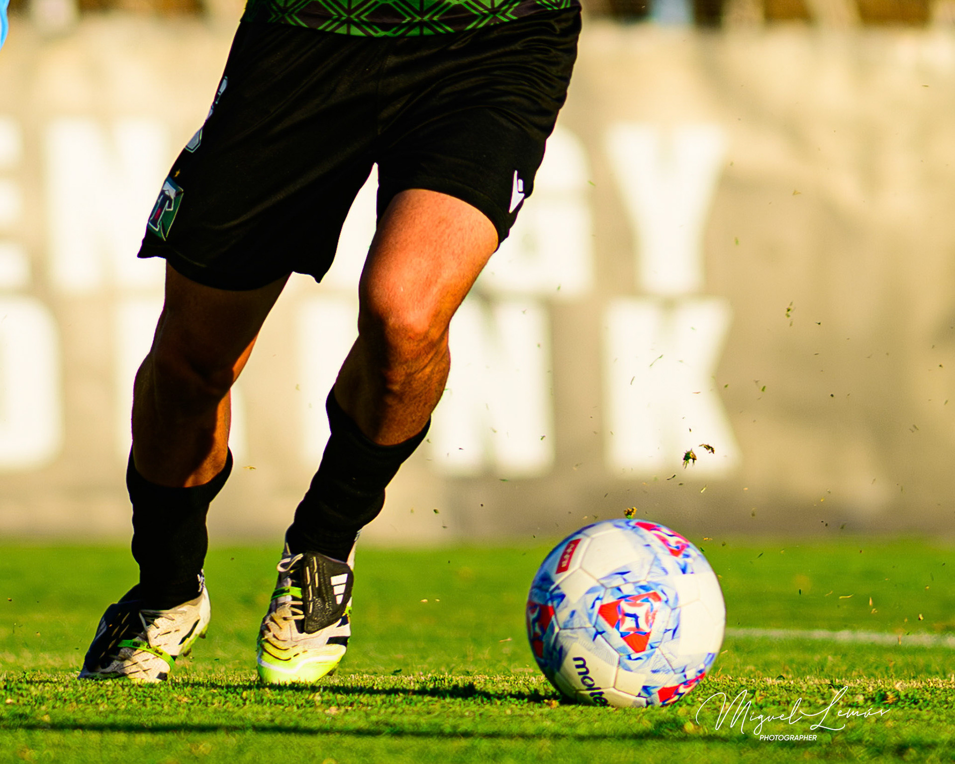 Santiago, Chile - 2026-03-14: Acción del partido entre Deportes Magallanes vs Deportes Temuco  por la Liga de Ascenso 2026 disputado en el Estadio Municipal de San BernardoFoto: Miguel Lemus Dávila
