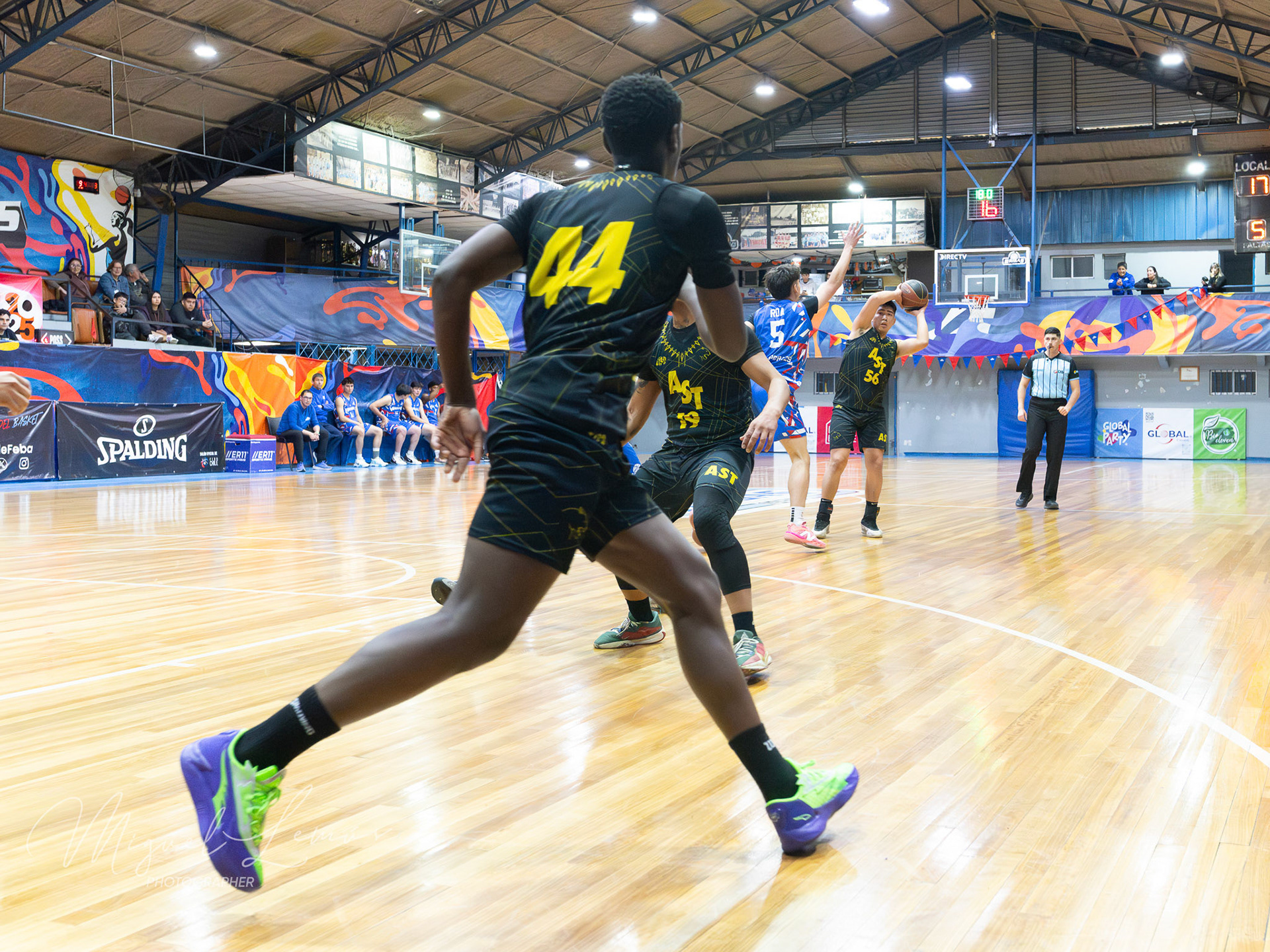 Metro Basket Open Juego : Club Brisa Vs. AST