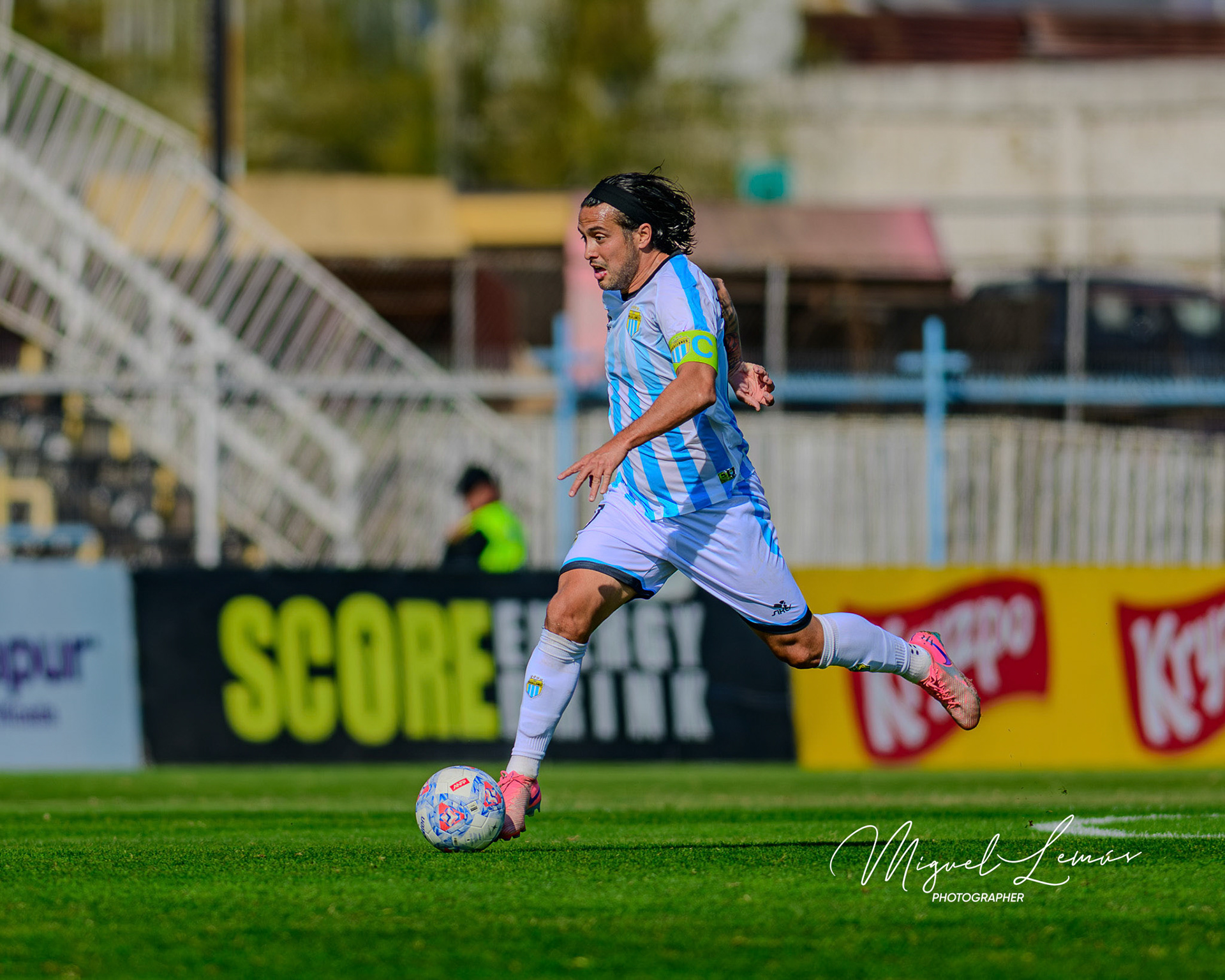 Santiago, Chile - 2026-05-16: Acción del partido entre Deportes Recoleta  vs   Club Deportes Magallanes Liga de Ascenso 2026 disputado en el Estadio Municipal de San Bernardo  Foto: Miguel Lemus Dávila