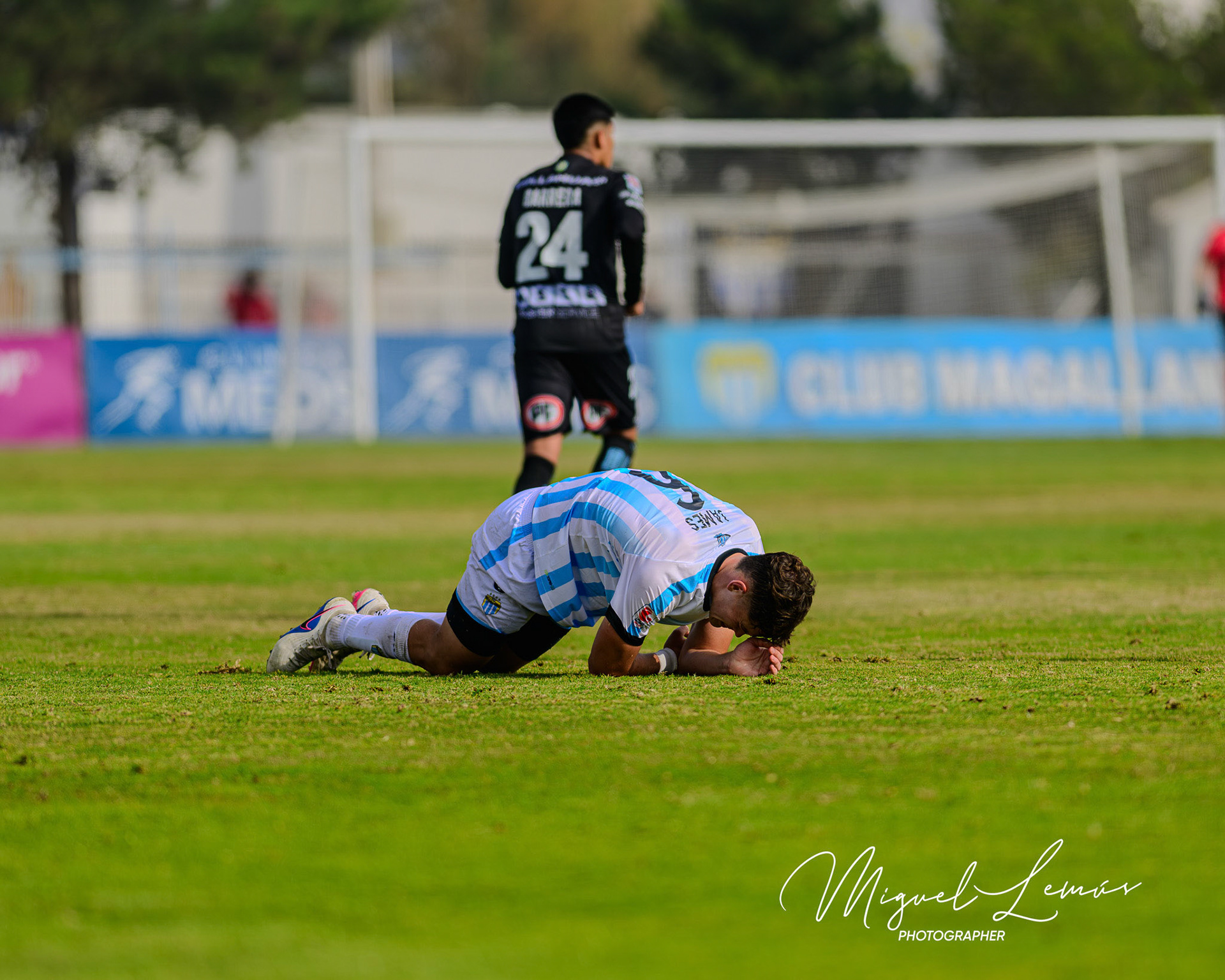Santiago, Chile - 2026-05-31: Acción del partido entre Deportes Magallanes  y Deportes Iquique   Liga de Ascenso   2026 disputado en el  Estadio Municipal; de San Bernardo Fecha 14 del campeonato  2026Foto: Miguel Lemus Dávila
