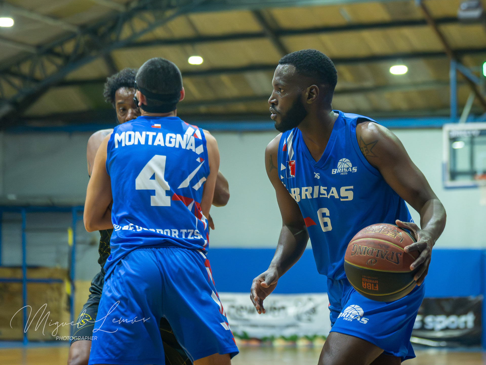 Metro Basket Open Juego : Club Brisa Vs. AST
