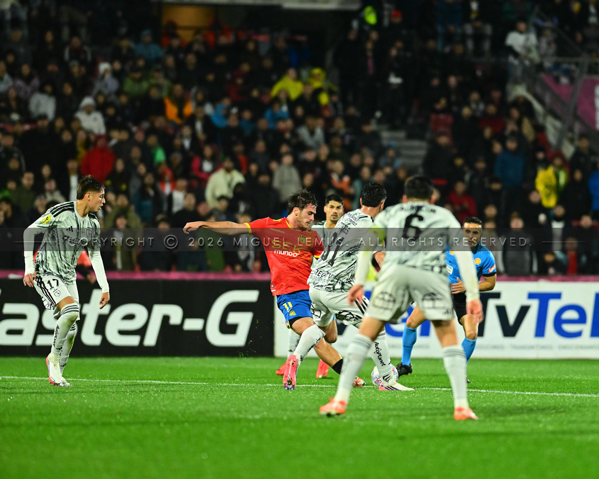 General view of play during the Copa Chile 2026  match between Unión Española   and Colo Colo   at  Estadio Nacional Julio Martinez  , Chile.Players Show