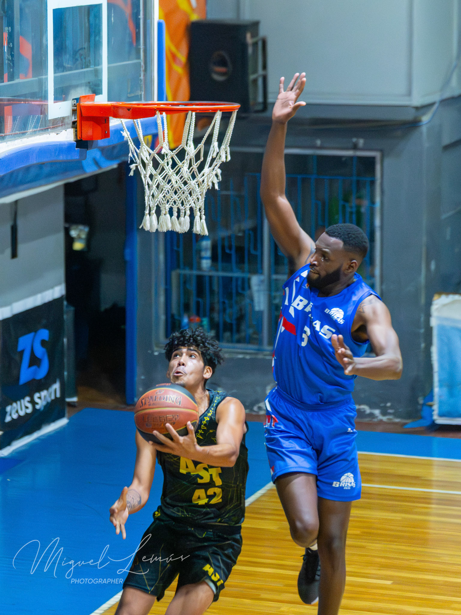 Metro Basket Open Juego : Club Brisa Vs. AST