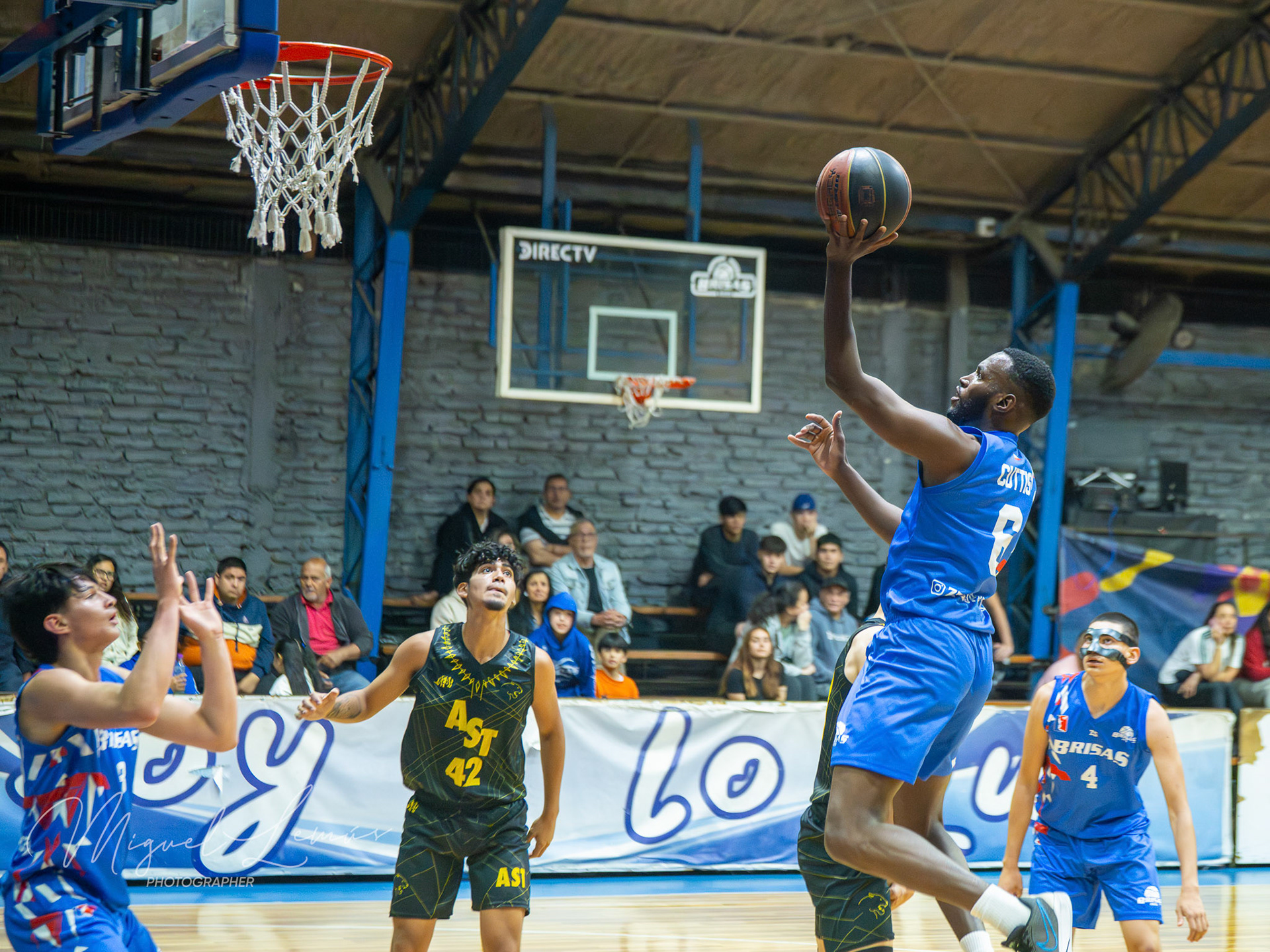 Metro Basket Open Juego : Club Brisa Vs. AST
