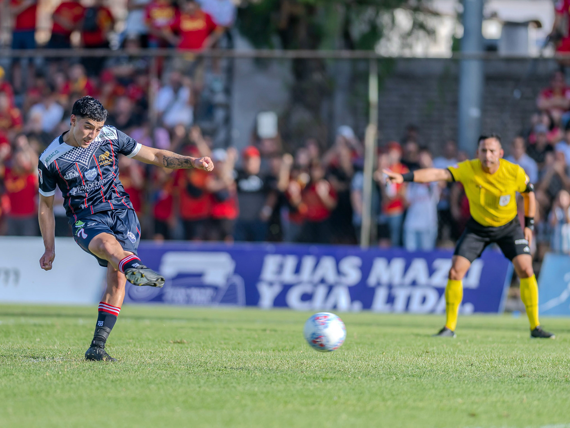Santiago, Chile - 27 de febrero de 2026: partido entre Union Española y Deportes Recoleta válido por la fecha 2 del 2026 ,de la Liga de Ascenso 2026, disputado en el Estadio Popular de Recoleta Leonel Sanchez Foto: Miguel LemusFoto: Miguel Lemus Dávila