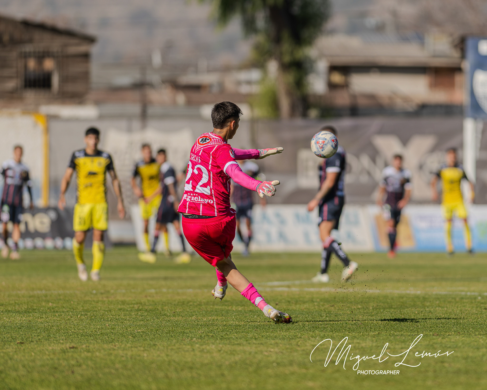 Santiago, Chile - 2026-05-30: Acción del partido entre Deportes Recoleta  y San Luis   Liga de Ascenso   2026 disputado en el  Estadio Municipal; de Recoleta Fecha 14 del campeonato  2026Foto: Miguel Lemus Dávila