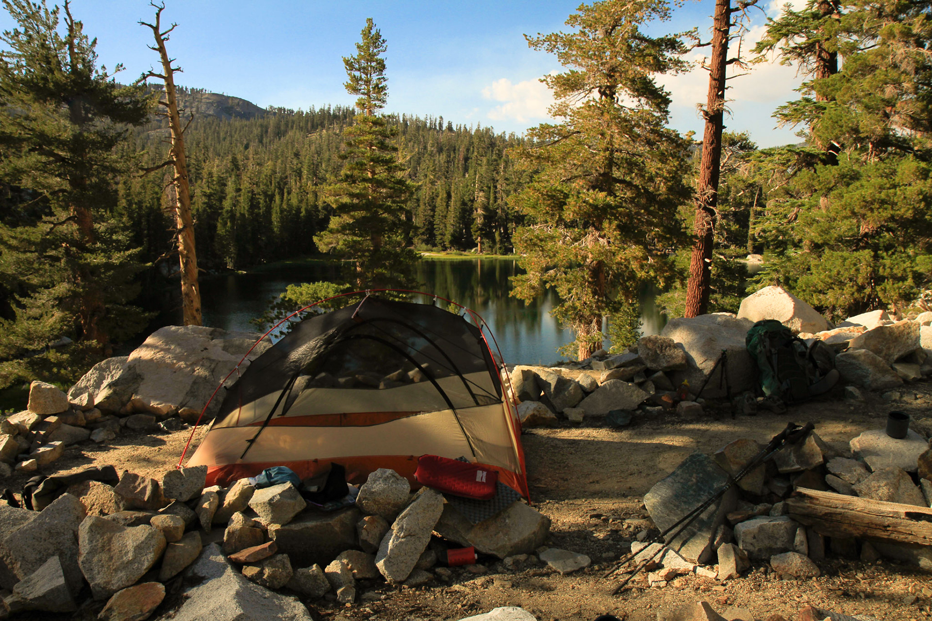 Camping between lower and middle Maggie Lakes