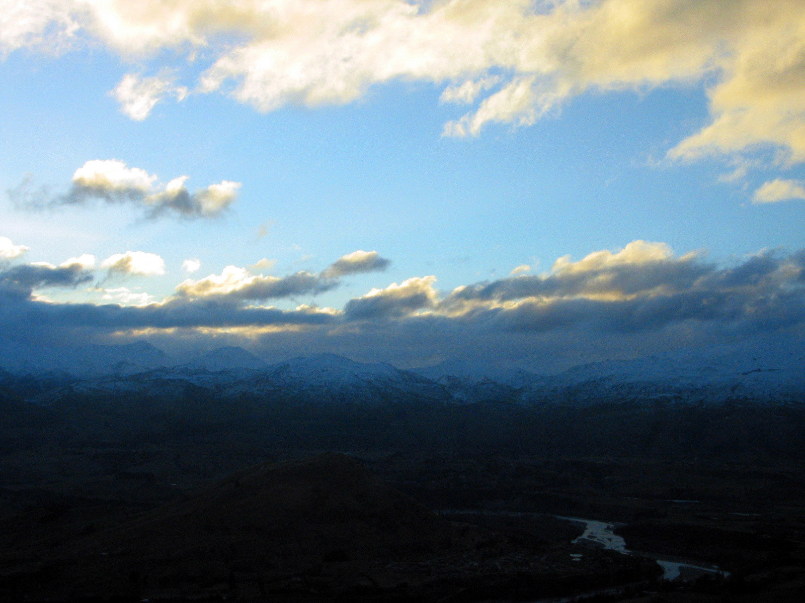 The view on the way back to Queenstown, after snowboarding at the Remarks